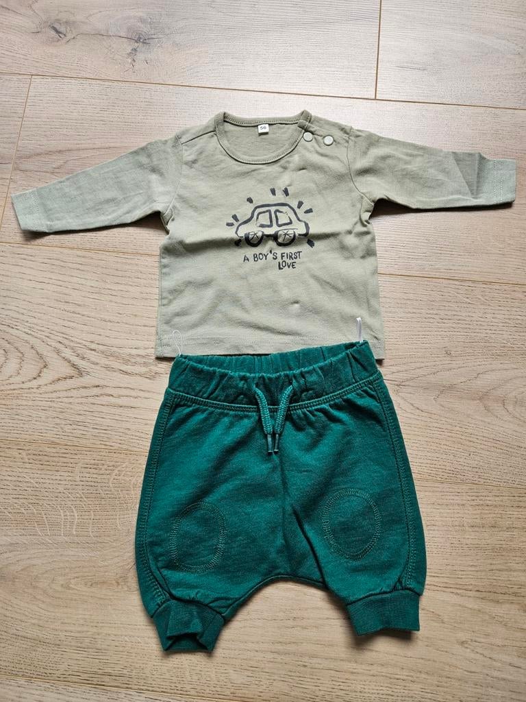 Setje maat 56 broek en shirt, Enfants & Bébés, Vêtements de bébé | Taille 56, Garçon, C&A, Ensemble, Comme neuf