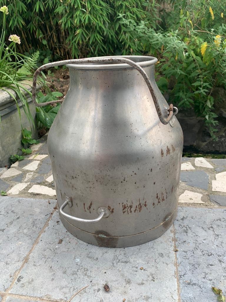 Seau à lait en acier - ancien- decoratif, Enlèvement