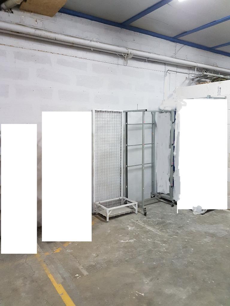 presentoirs en acier, Enlèvement
