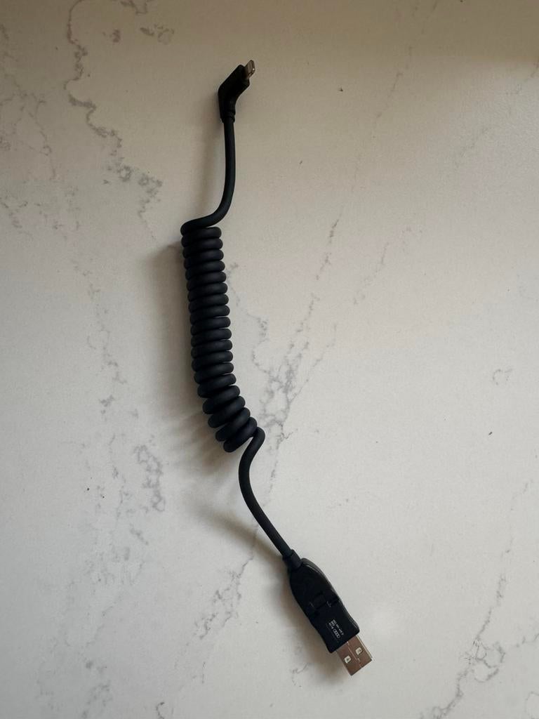 Chargeur d’iphone pour voitur ( mark audi ), Enlèvement, Comme neuf