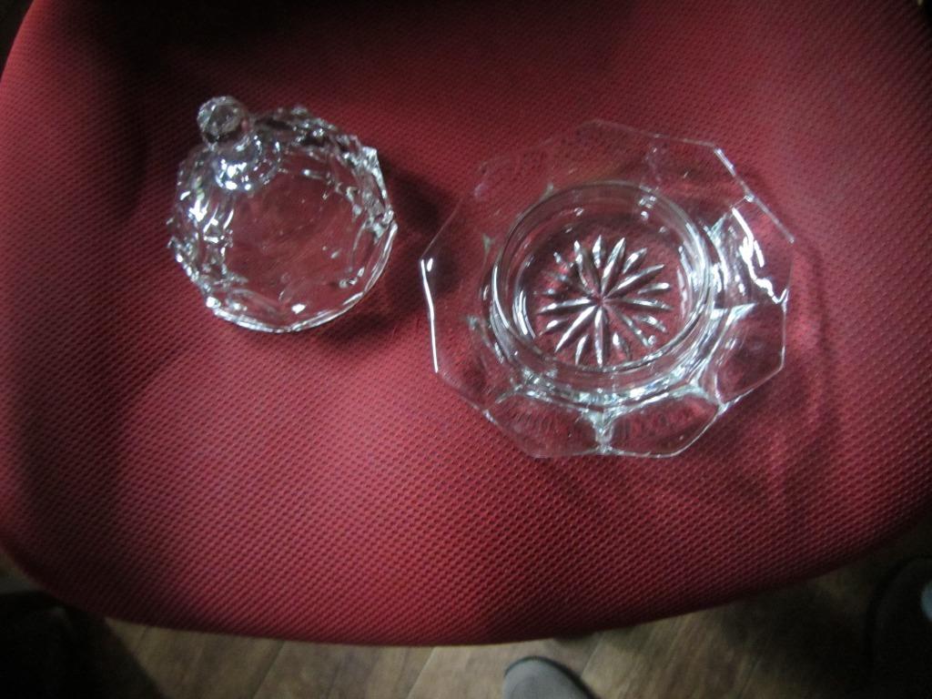 MAGNIFIQUE POT À BEURRE EN VERRE, Enlèvement