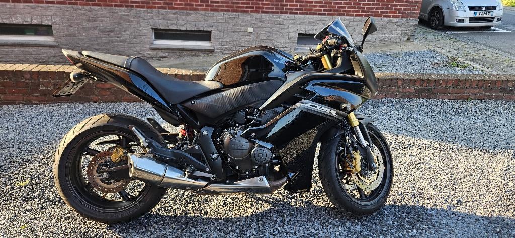 Moto, LED Verlichting, 4 cilinders, Motorrijbewijs A, Bedrijf