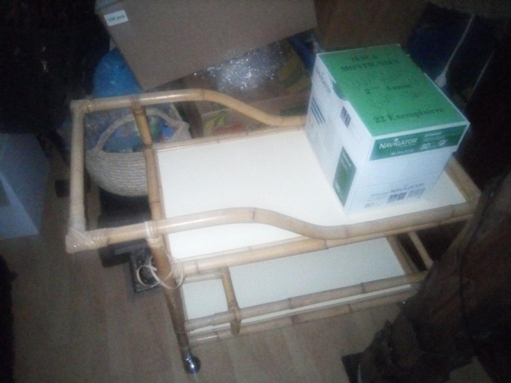 Bamboe dressoir, Ophalen