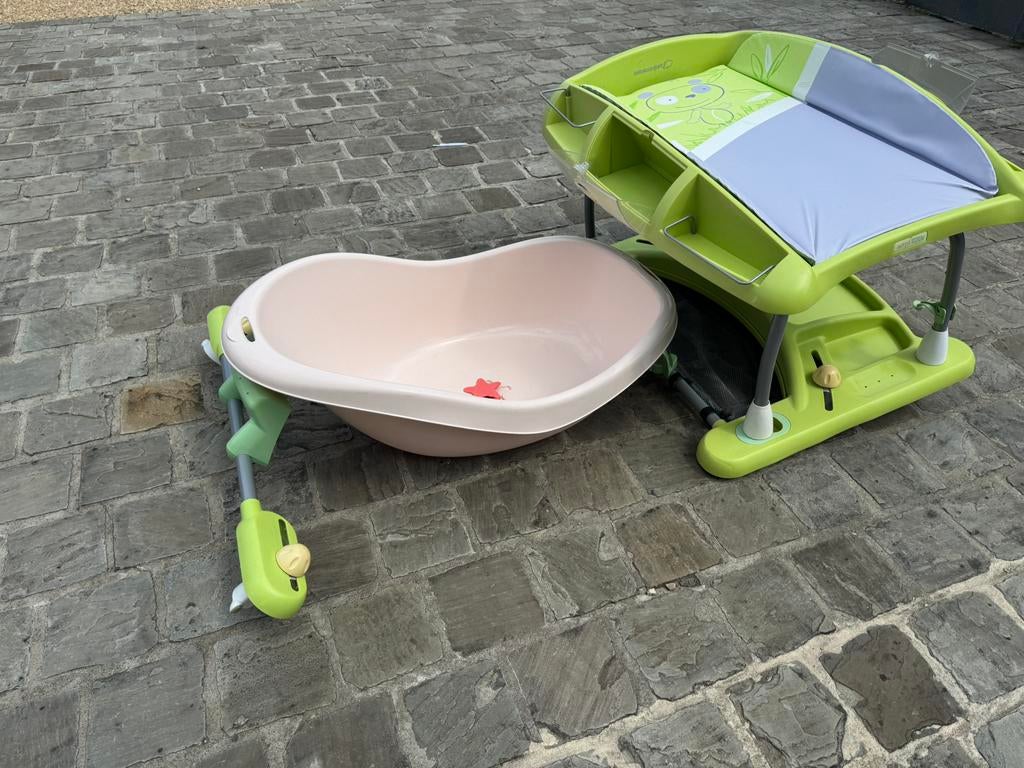 Bebeconfort + baignoire, Enfants & Bébés, Enlèvement, Comme neuf