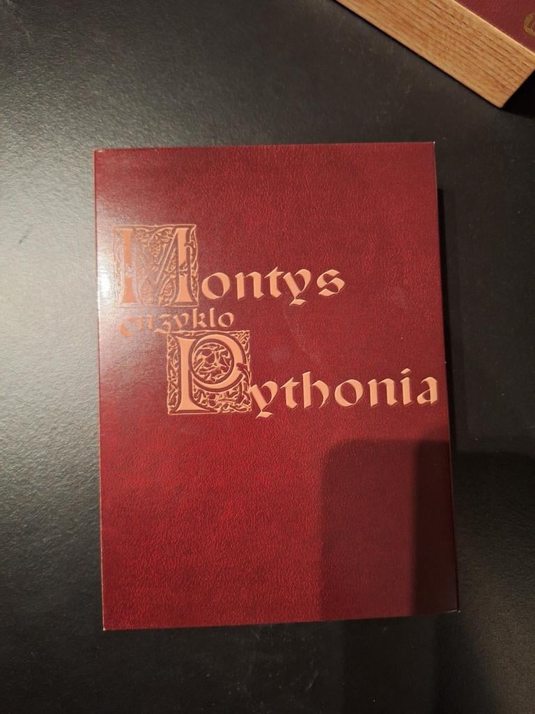 Monthy python dvd box, Ophalen, Zo goed als nieuw