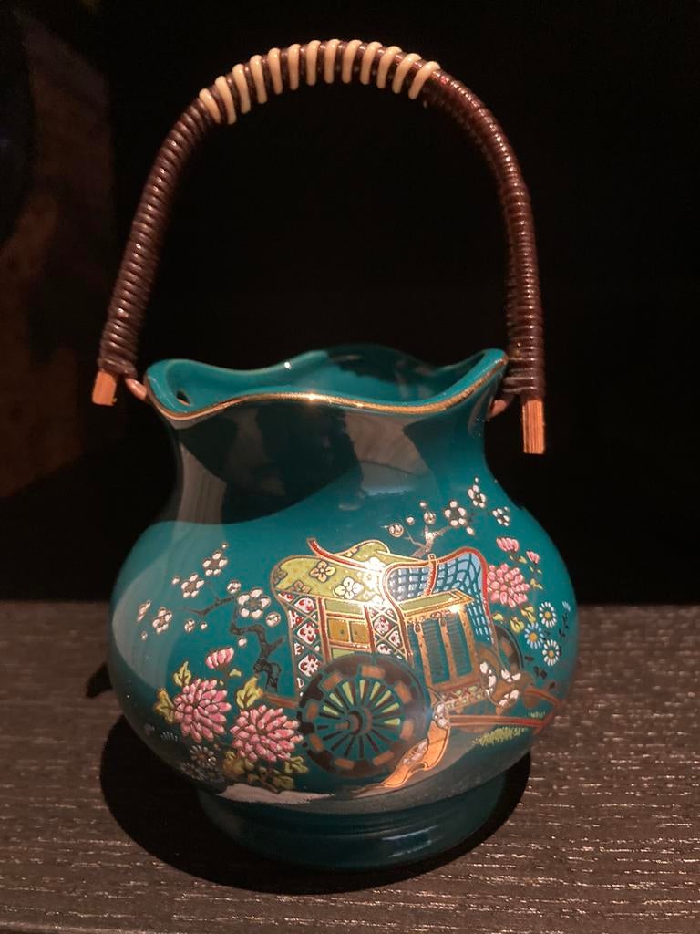 Antiek Japans porseleinen mandje met rieten handvat, Ophalen of Verzenden