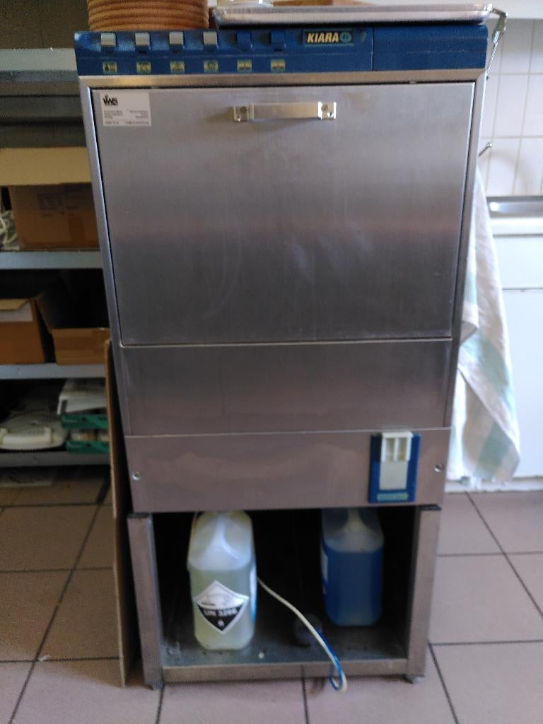 professionele vaatwasser Kiara, Ophalen, Gebruikt, Reinigen