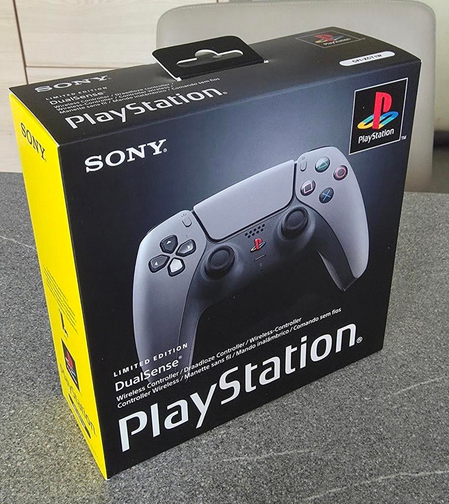Ps5 controller - 30th Anniversary, Games en Spelcomputers, Spelcomputers | Sony Consoles | Accessoires, PlayStation 5, Nieuw, Ophalen of Verzenden