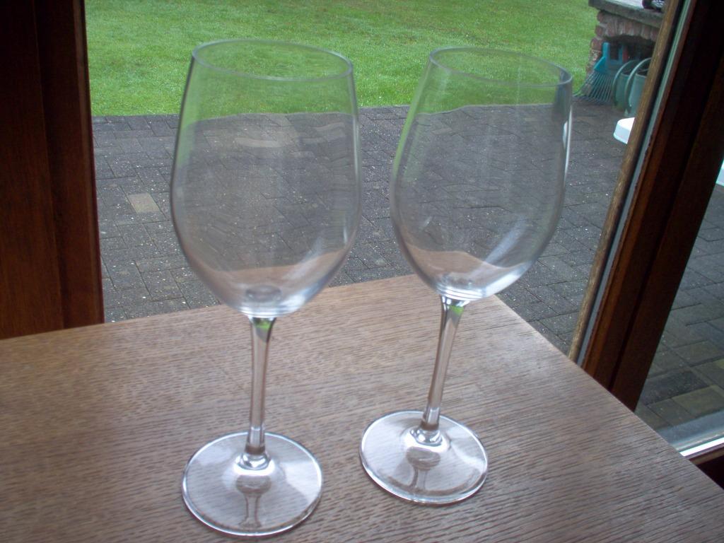 6 Verres à vin  blanc neuf prix 10 €, Enlèvement ou Envoi, Neuf