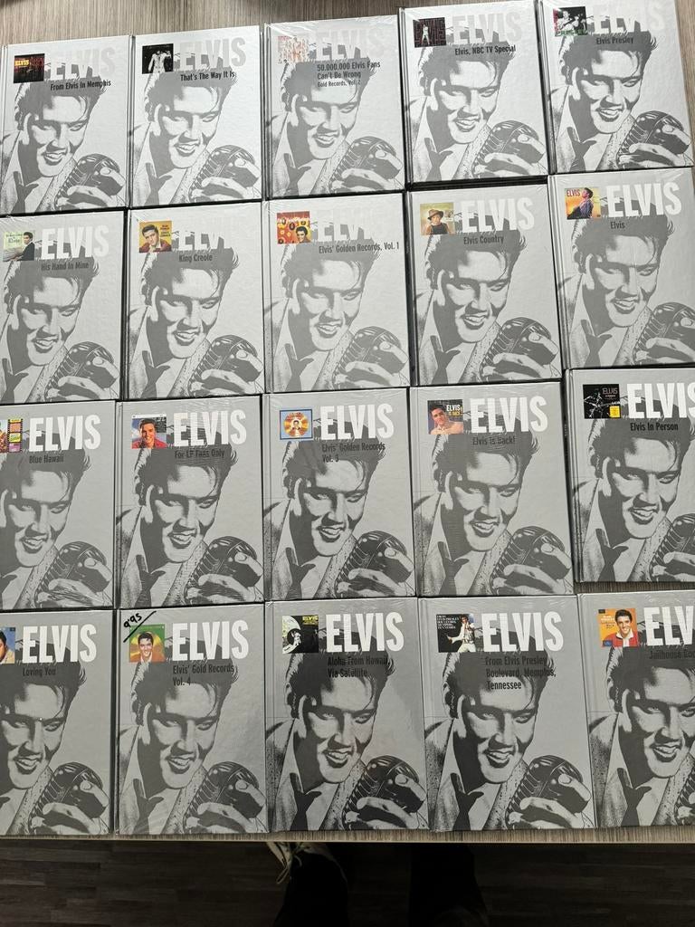 20 cd s in dvd case elvis Presley, Ophalen of Verzenden, Zo goed als nieuw