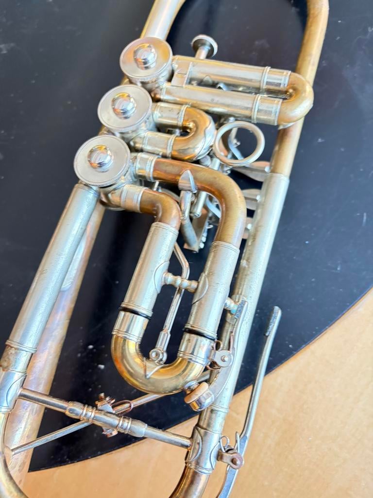 Mooie en hele goede ongelakte Duitse Bes trompet, Muziek en Instrumenten, Ophalen, Zo goed als nieuw, Trompet in si bemol