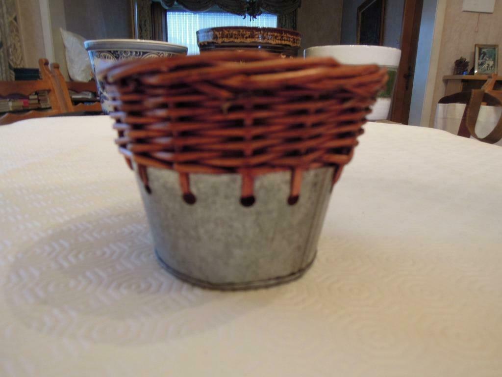 bloempot zink en hout rode biezen H 9cm diameter 9,5cm, Ophalen of Verzenden