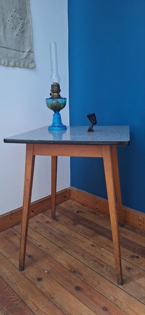 Petite table vintage, Maison & Meubles, 55 à 75 cm, Vintage, Carré, Enlèvement