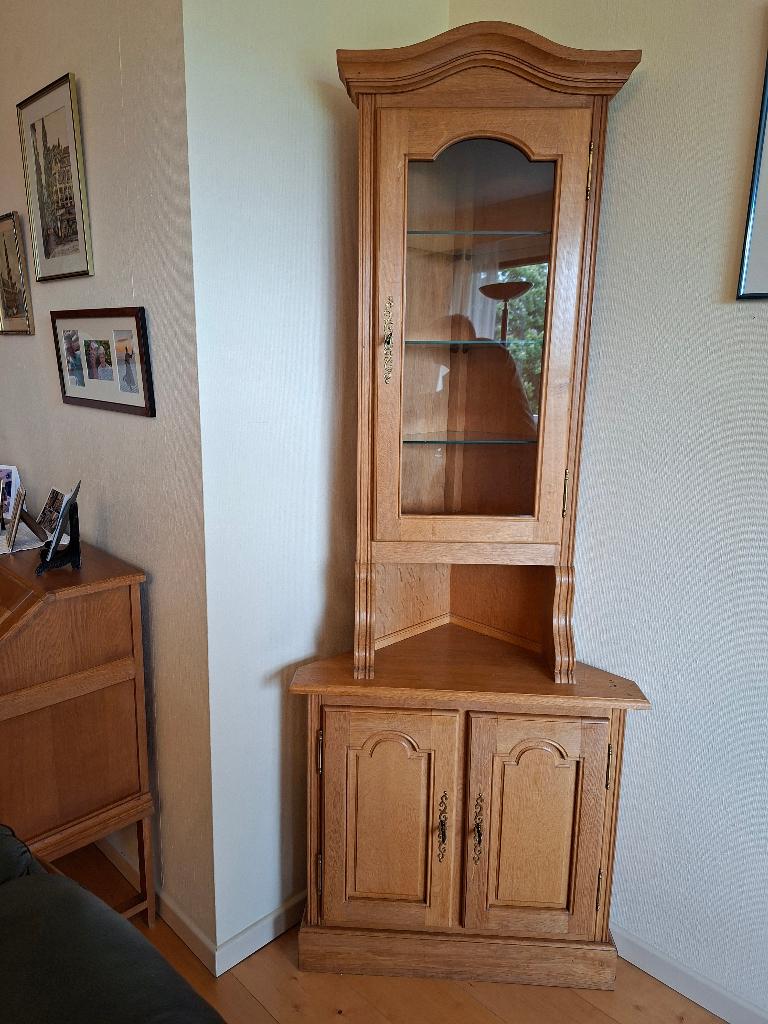 Beau meuble d’angle vitré chêne clair, 25 à 50 cm, Fait par un ébéniste, Enlèvement, Utilisé