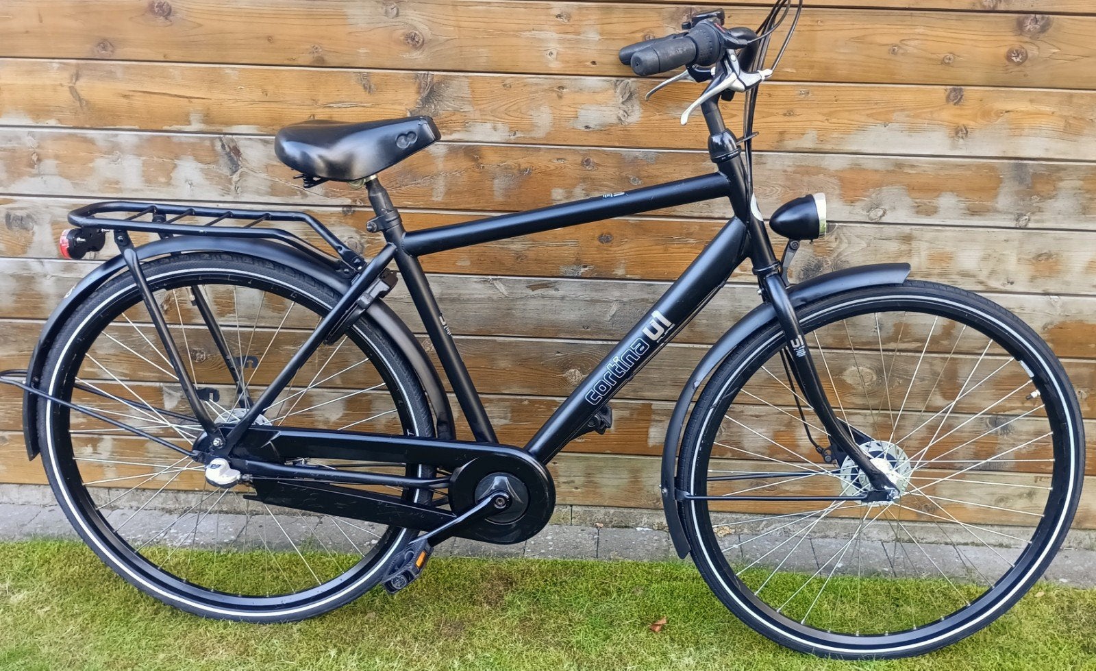 Cortina U2 naafversnellingen, led verlichting in goede staat, Fietsen en Brommers, Ophalen, Gebruikt, 26 inch of meer, Handrem