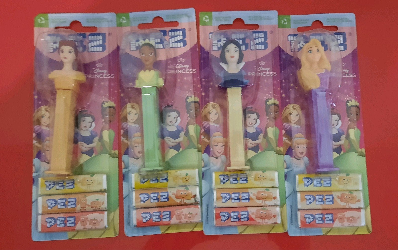 Lot de 4 distributeurs de bonbons Disney Princesses Pez, Bijoux, Sacs & Beauté, Beauté | Soins de la bouche, Enlèvement, Comme neuf