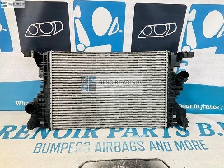 Radiateur Mercedes A Klasse W177 W247 W118 A2475006100 3-G6D, -, Utilisé, -, -