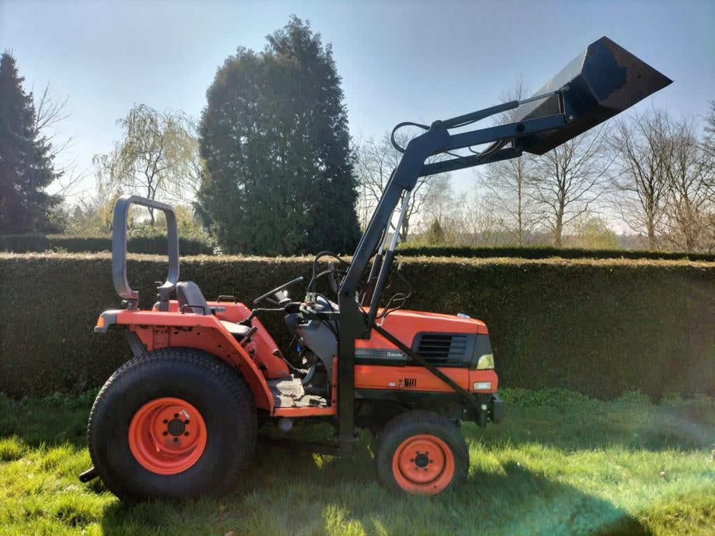 Kubota GL220 Grandel met voorlader, Ophalen