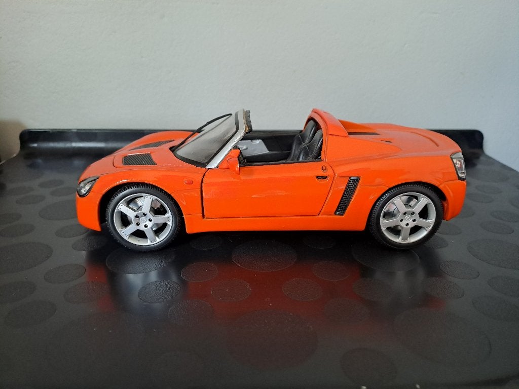 Modèle de voiture Speedster, Enlèvement, Comme neuf, Voiture, Maisto