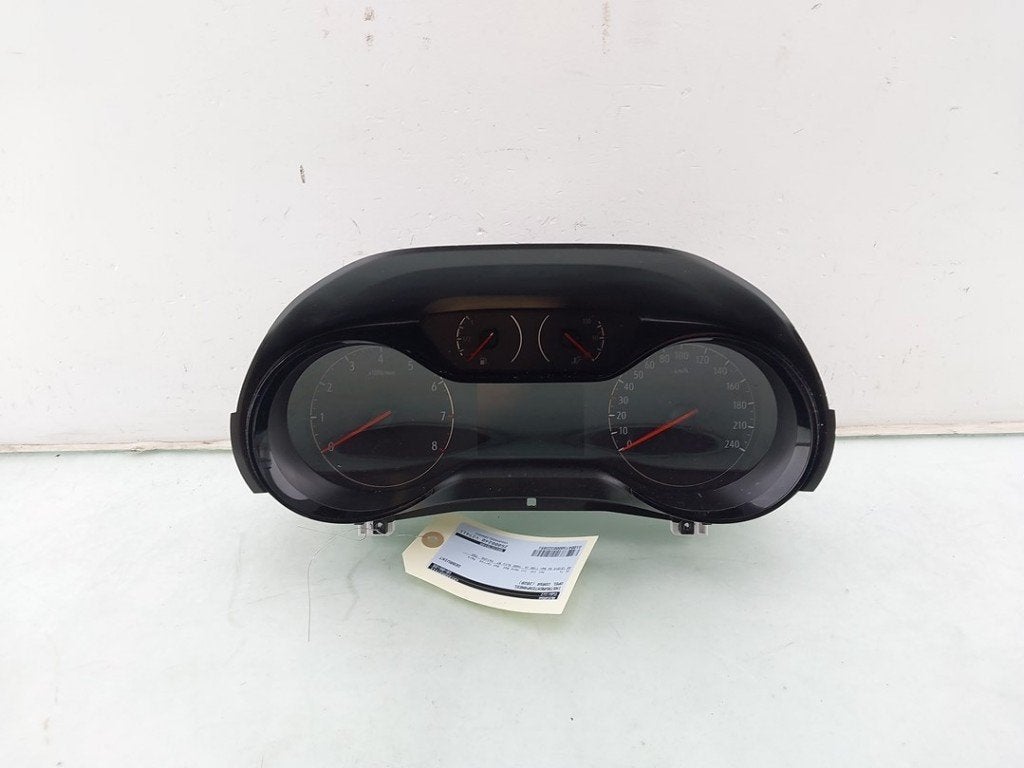 INSTRUMENTS DE BORD Opel Corsa F (UB / UH / UP) (01-2019/-), Utilisé, Opel