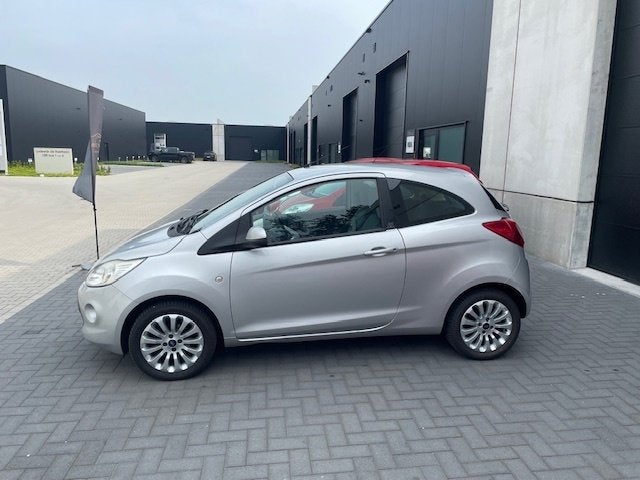 Ford 1.2I Titanium, 77936 KM, 1 eigenaar, Keuring + Garantie, Auto's, Voorwielaandrijving, 4 zetels, Stof, 1242 cc