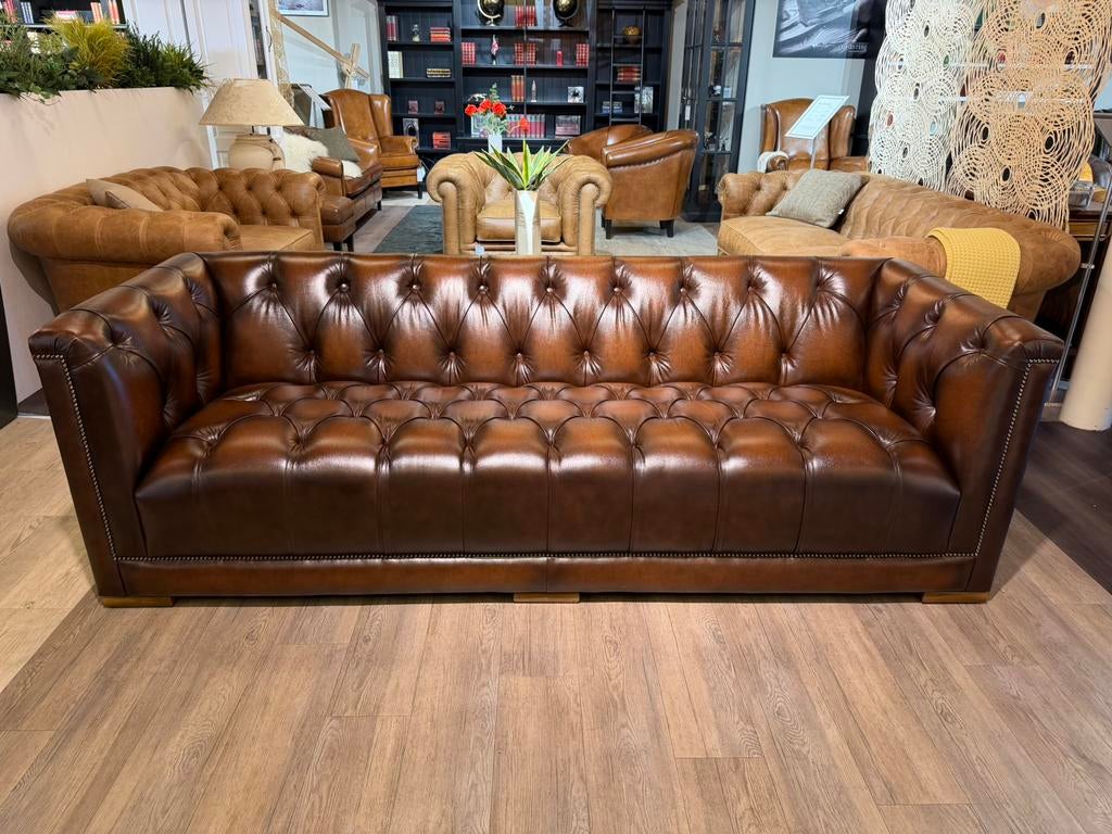 MANCHESTER 4 zits zetel CHESTERFIELD KUBUS Bruin leder, Ophalen of Verzenden, Nieuw, Leer