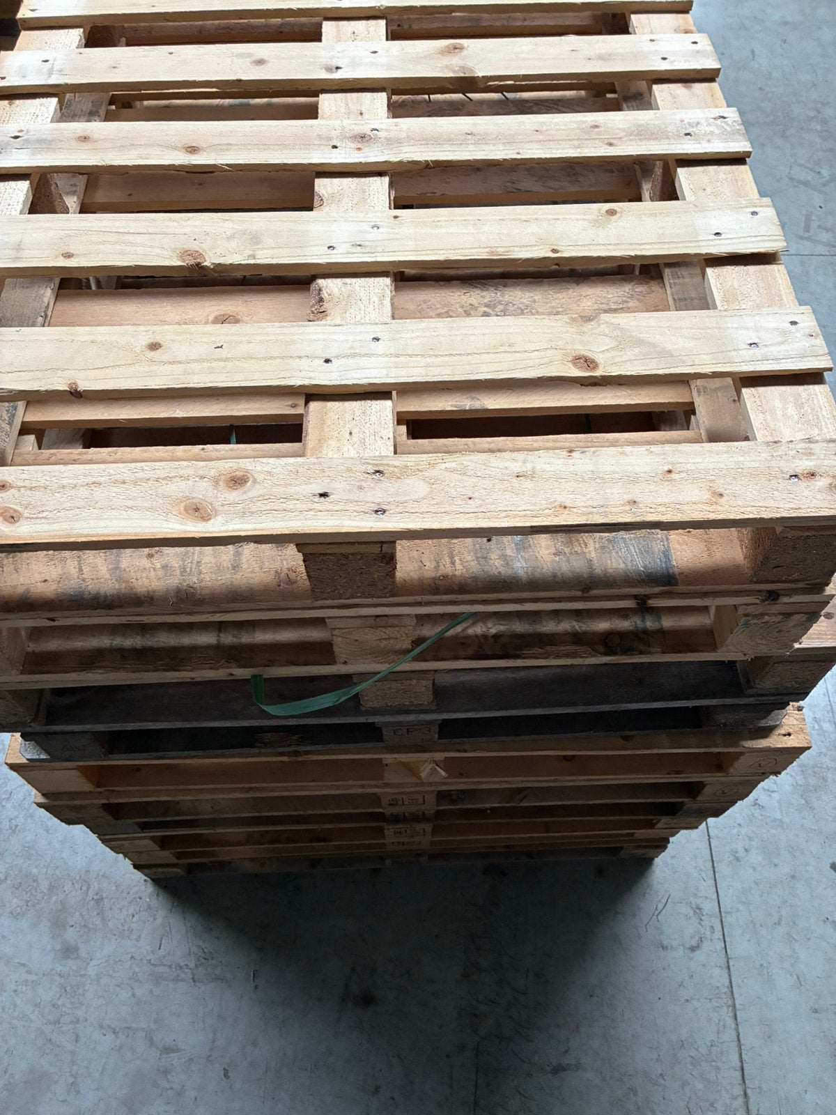 Stevige houten HT paletten, Doe-het-zelf en Bouw, Hout en Planken, Ophalen, Zo goed als nieuw