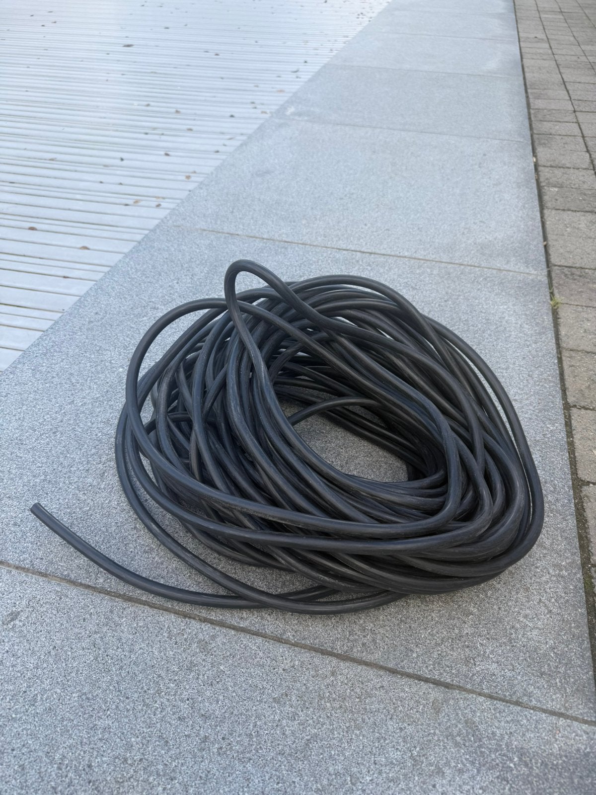 Grondkabel buiten EXVB 3G1,5, Doe-het-zelf en Bouw, Elektriciteit en Kabels, Ophalen, Zo goed als nieuw