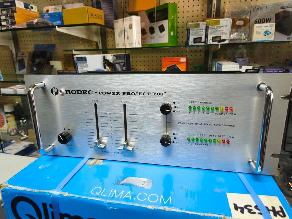 Rodec vintage 200watt amp, pro revisie, Audio, Tv en Foto, Versterkers en Ontvangers, Ophalen of Verzenden