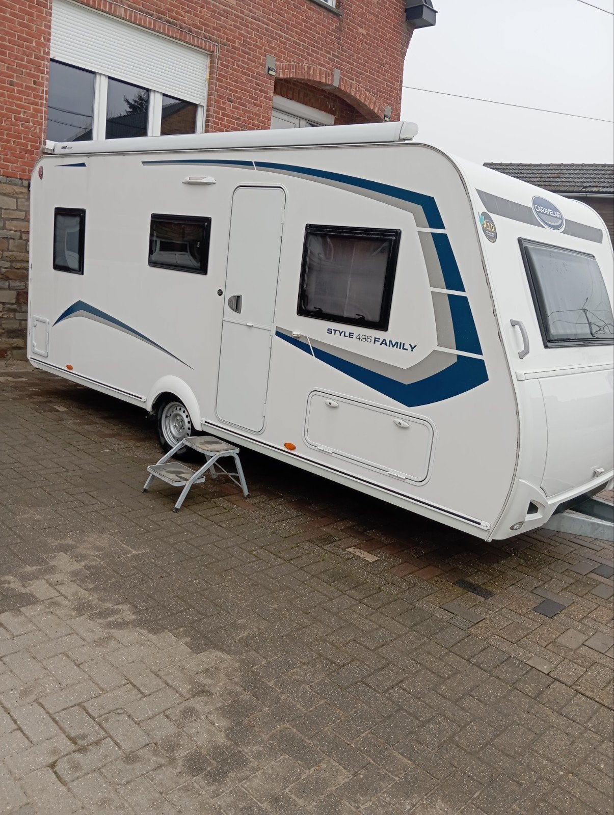 Caravelair Alba 496 family, 6 à 7 mètres, Mover, Jusqu'à 6, Particulier