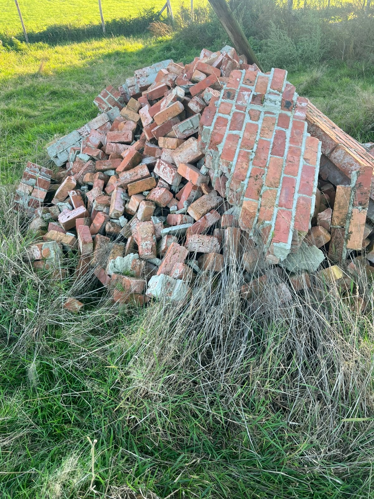 Oude beerse klinkers, Ophalen, Zo goed als nieuw, Klinkers