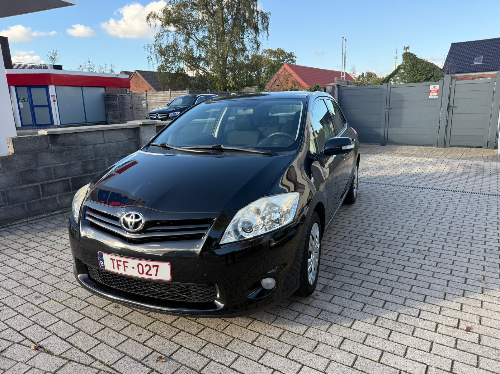 Toyota Auris 1.6 Benzine Automaat 1 eigenaar, Autos, 1355 kg, Noir, 1200 kg, 5 places