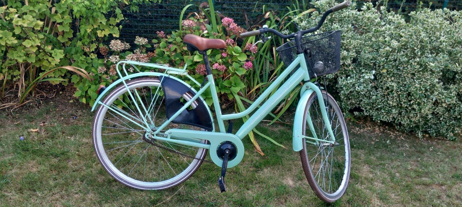 Fiets met mandje - bel en steunpikkel, zonder vitessen, Ophalen, Zo goed als nieuw, Velgrem, Overige merken