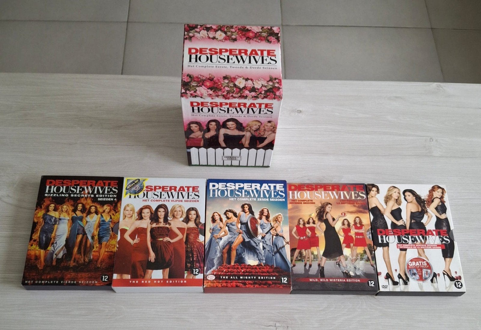 desperate housewives compleet, Ophalen of Verzenden