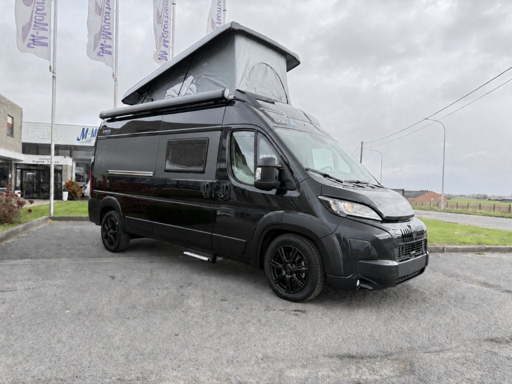 Bravia Mobil Swan 599 Pop 4pers. | Nouveau | Boite Auto, Jusqu'à 4, 5 à 6 mètres, Diesel, Automatique