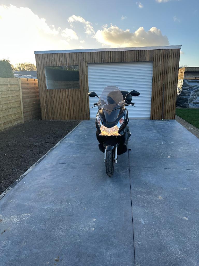 HONDA PCX 125 CC - JAAR 2011 - 24000 KM, Motoren, Occasion, Particulier, 11 kW of minder, 1 cilinder