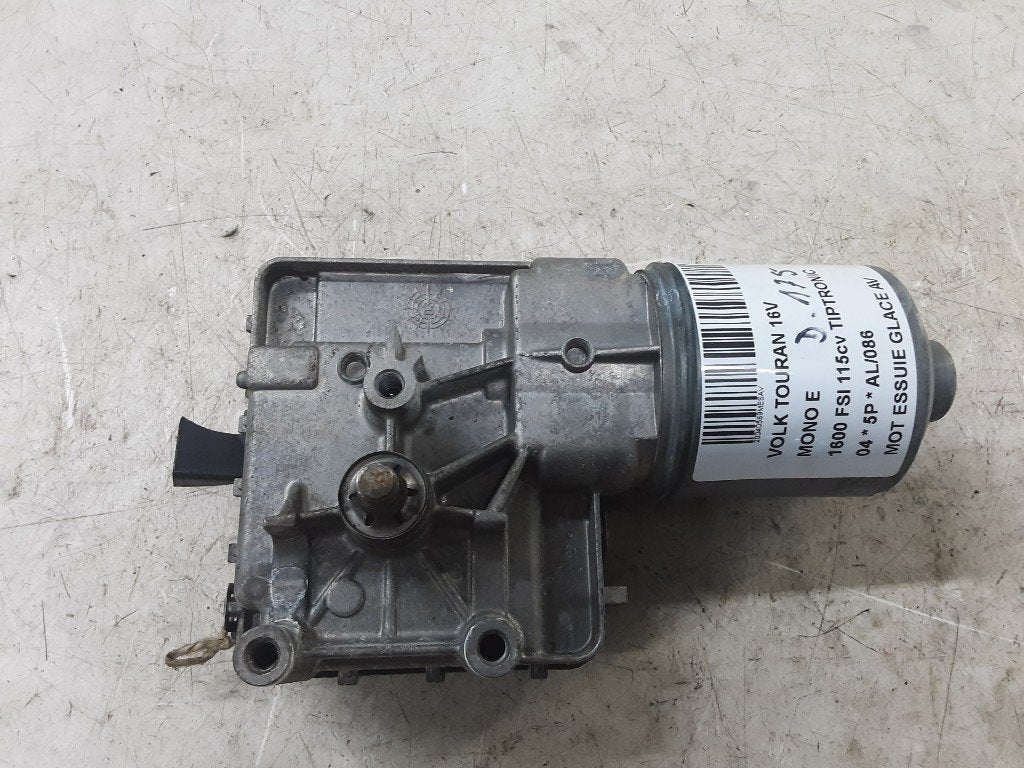 MOTEUR ESSUIE-GLACE AVANT Volkswagen Touran (1T1 / T2), Autos : Pièces & Accessoires, Volkswagen, Mevr. I. Hauben, Utilisé, Rue de l'Espoir 34 34
4030  GRIVEGNÉE, BE