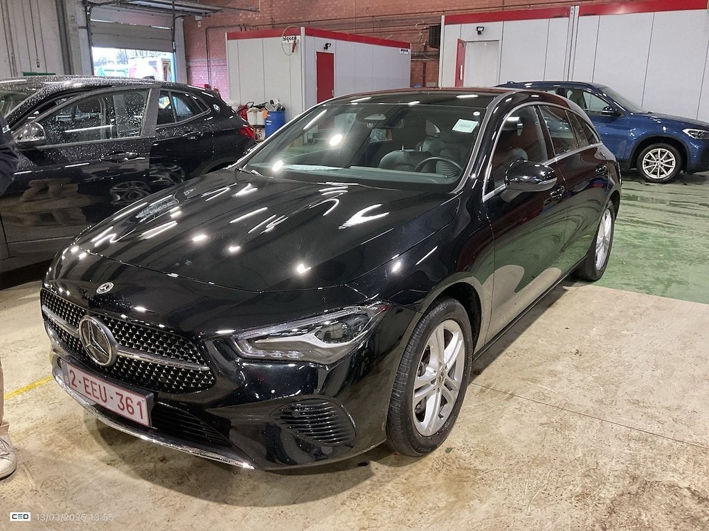 Mercedes Cla 250 Hybride Facelift Bouwjaar 9/2023, Auto's, Mercedes-Benz, Automaat, CLA, Leder, Bedrijf
