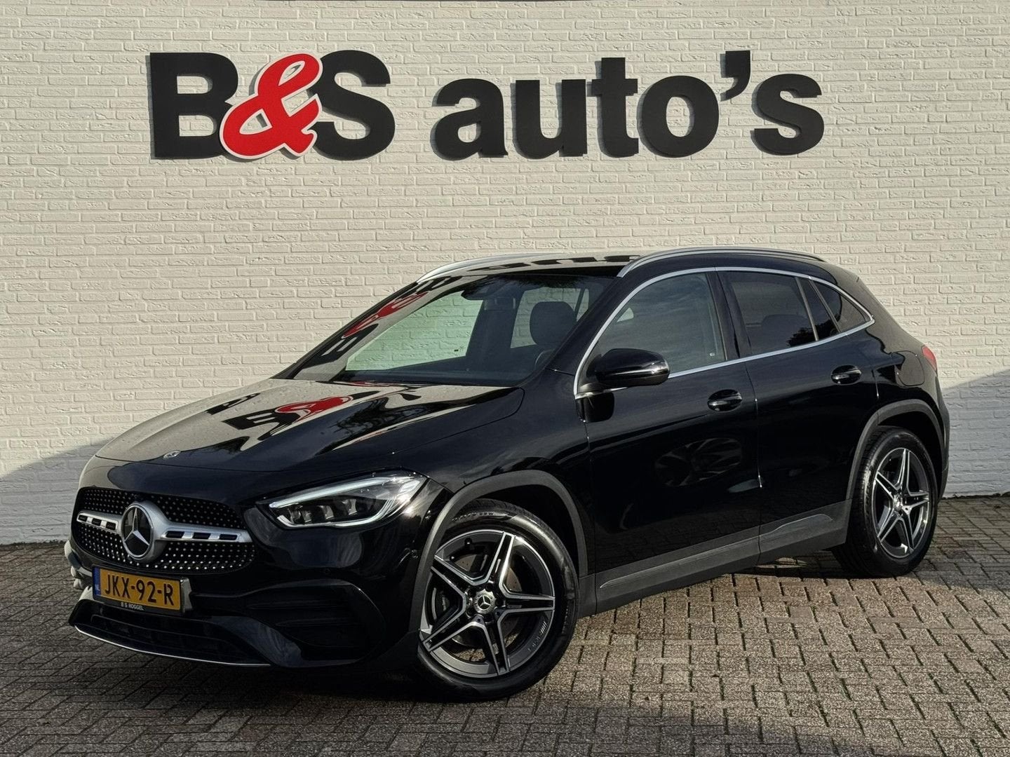 Mercedes-Benz GLA 200 AMG Sfeerverlichting Trekhaak Cruise C, Auto's, Mercedes-Benz, Automaat, Zwart, Zwart, Bedrijf