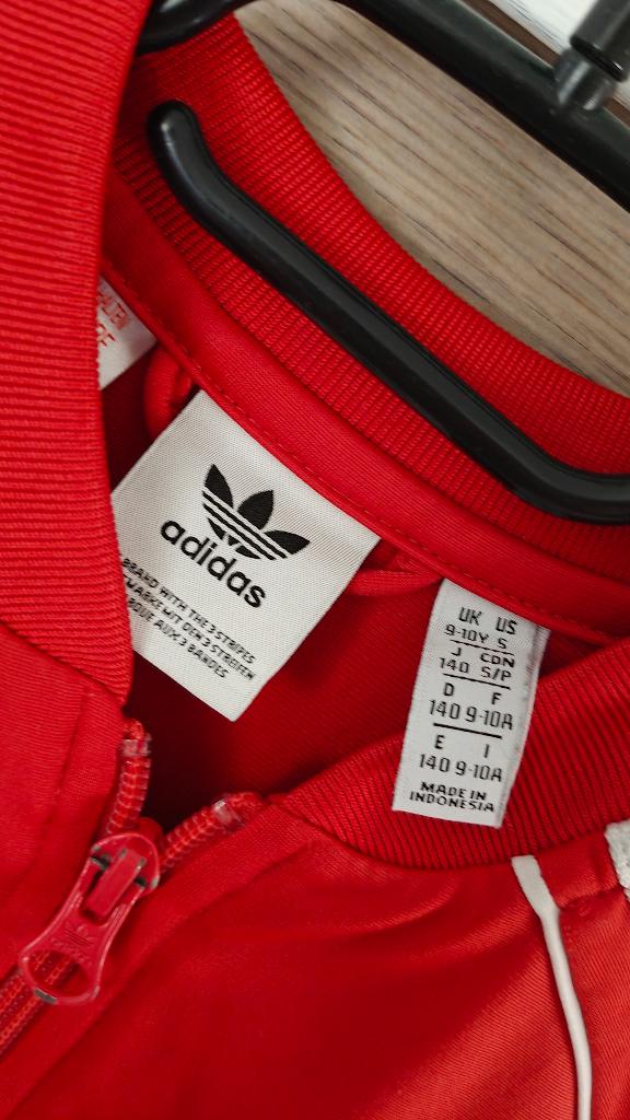 Adidas enfants, Enlèvement, Adidas