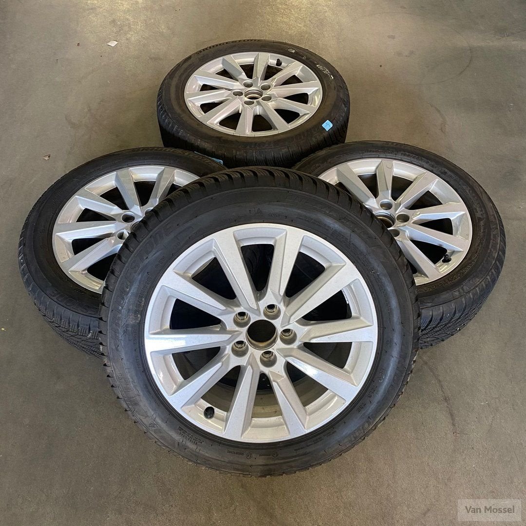 Audi A1 Sportback Bridgestone Blizzak LM001 195/55/R16 91V, Gebruikt, -, Banden en Velgen, 195 mm