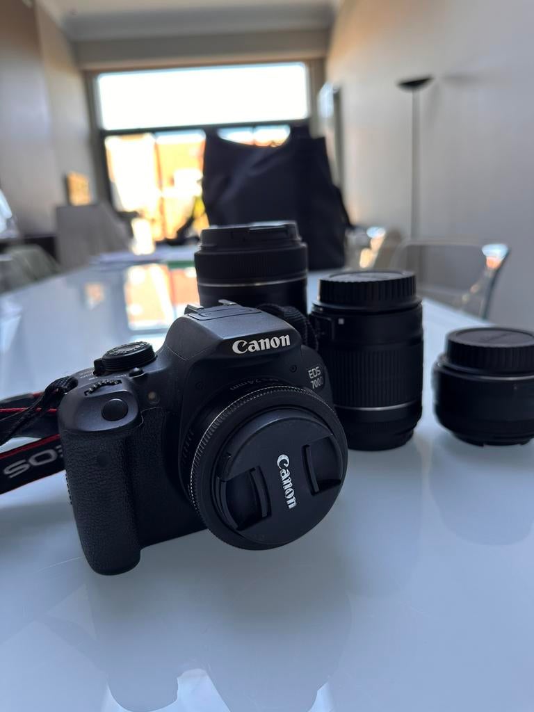 Canon EDS 700D + lenzen, Audio, Tv en Foto, Fotocamera's Digitaal, Ophalen of Verzenden, Gebruikt, Canon