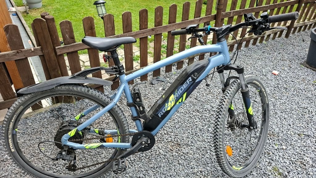 Electrische heren fiets te koop, Ophalen, Zo goed als nieuw, 30 tot 50 km per accu, Overige merken