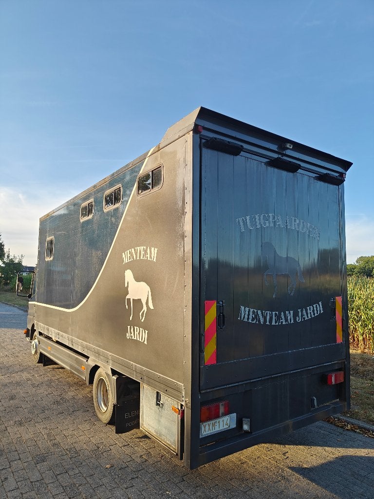 mercedes atego paarden vrachtwagen, Autos, Camions, Euro 2, Achat, 3 places, Boîte manuelle