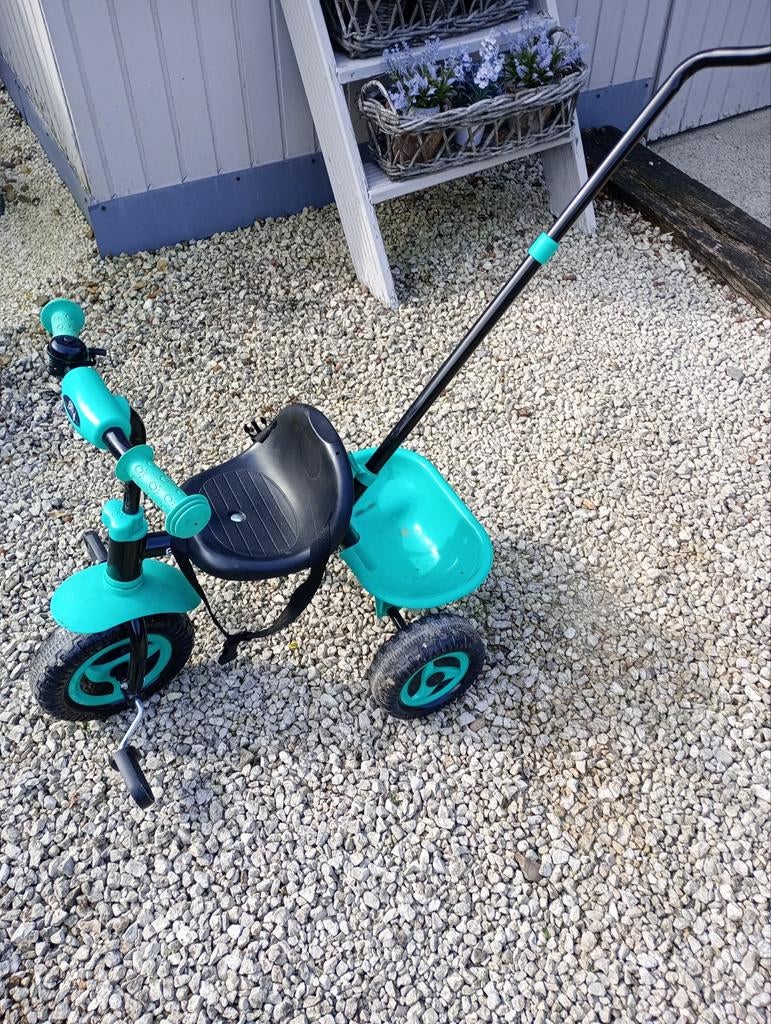 Kinderfietsje in goeie staat., Enlèvement