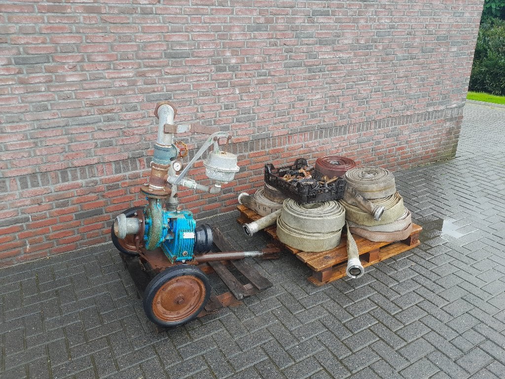 Compacte Aftakaspomp met Slangen, Tuin en Terras, Ophalen, Gebruikt