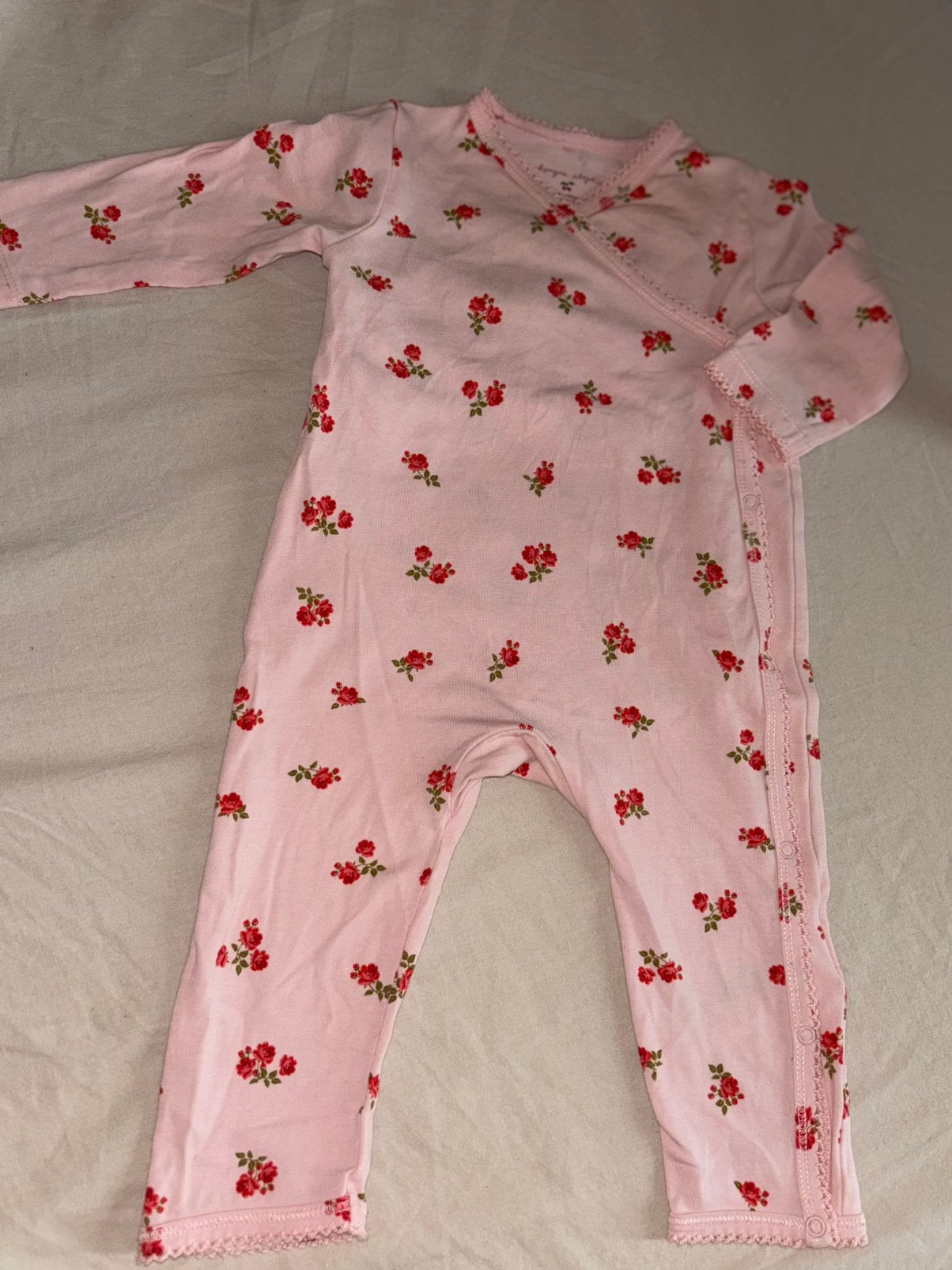 Pyjama met roosjes Konges Sløjd, Ophalen of Verzenden, Zo goed als nieuw