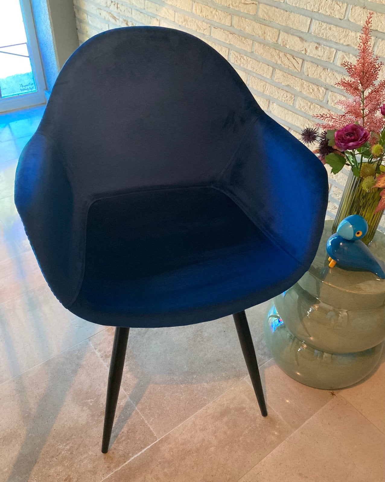 Stoel in blauw fluweel, Huis en Inrichting, Stoelen, Ophalen, Twee, Blauw, Zo goed als nieuw