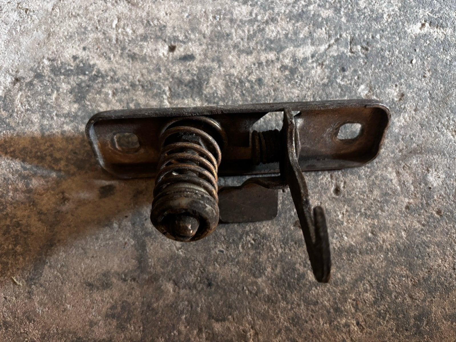 Verrou de capot avant pour Porsche 924 / 944, Enlèvement ou Envoi, Avant, Porsche
