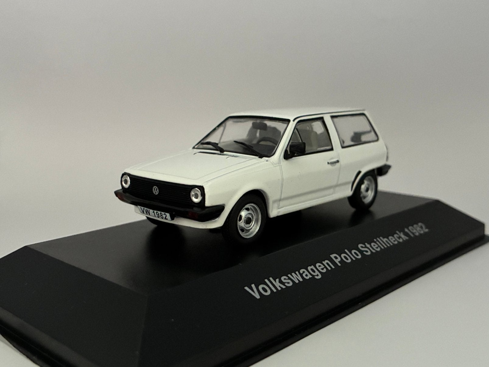 VW Polo MK2 (Type 86C) 1982 - Édition concessionnaire VW, Envoi, Neuf, Voiture, Autres marques